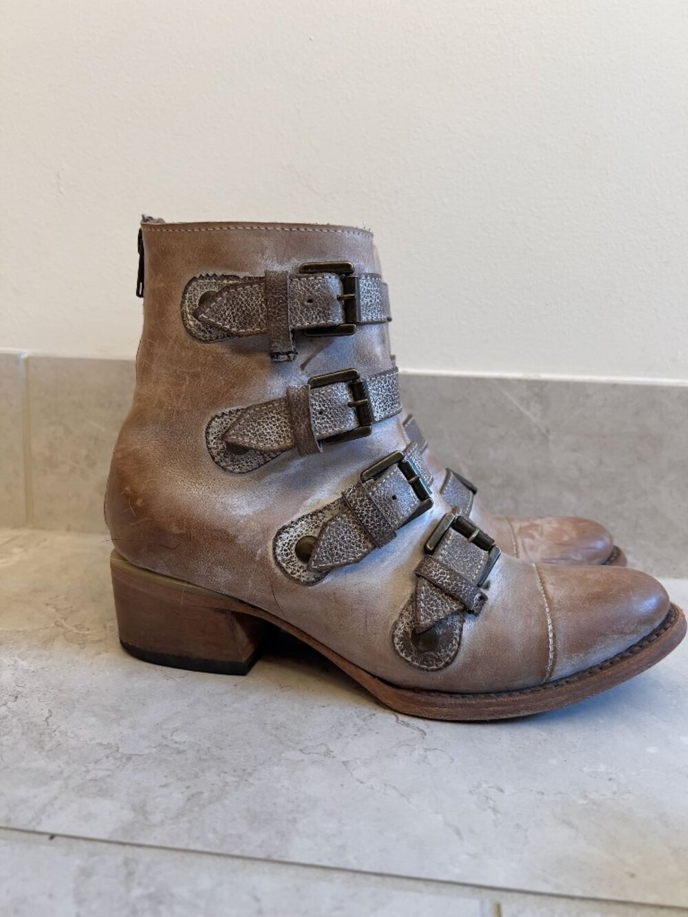 Freebird - Sloan - Size 8